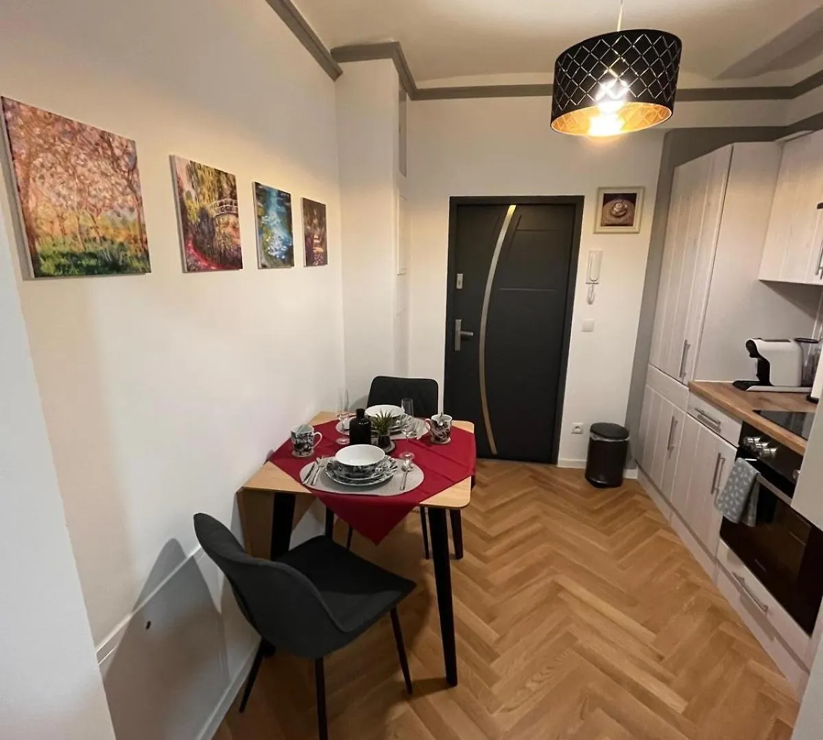 Gemuetliches Und Zentrales Nest Naehe Stadthalle Vienna Apartment