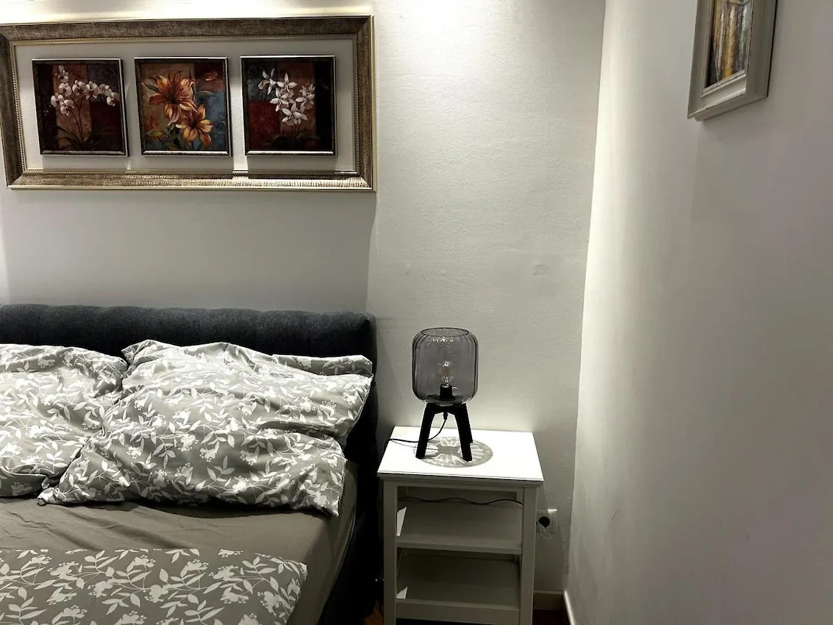 Gemuetliches Und Zentrales Nest Naehe Stadthalle Vienna Apartment